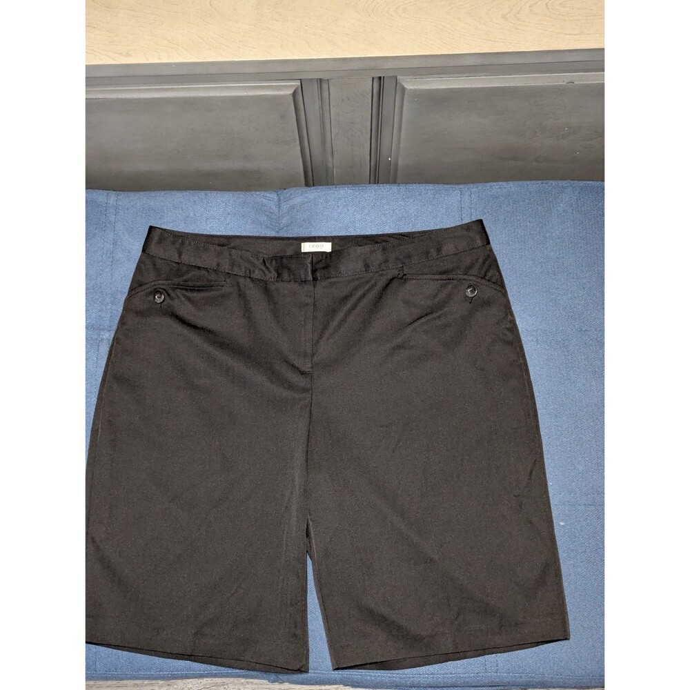 IZOD GOLF Women's Sz 12 Black Bermuda Golf Walking Shorts With Pockets
